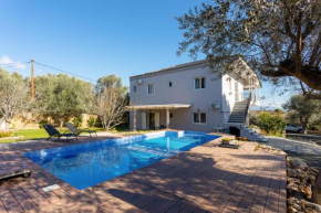 Villa Josefine - With private pool and parking